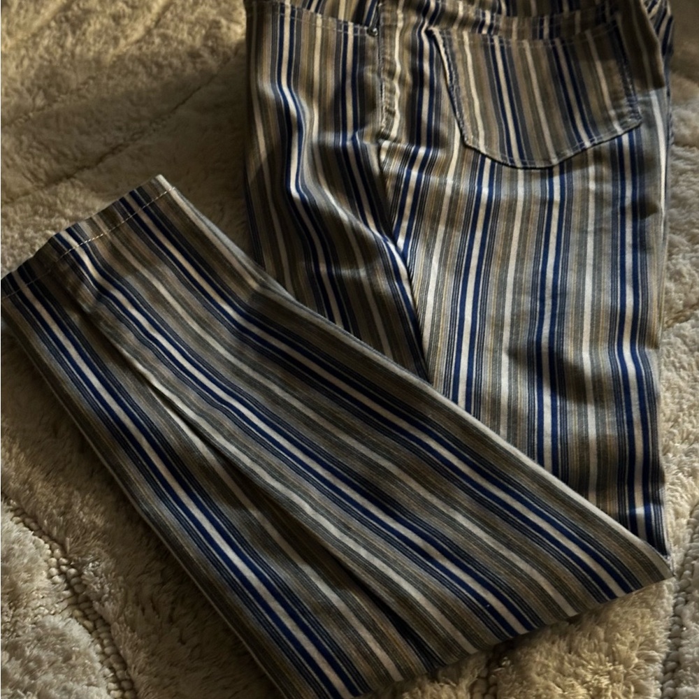 Women’s Striped Blue and White Jeans EUC